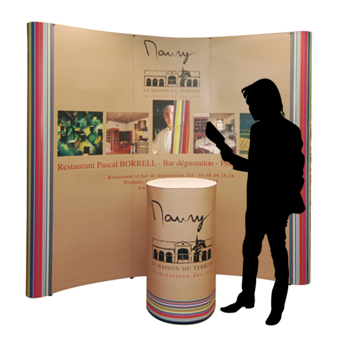 Stand popup courbe 3X3 avec comptoir Stand popup courbe 3X3 avec comptoir