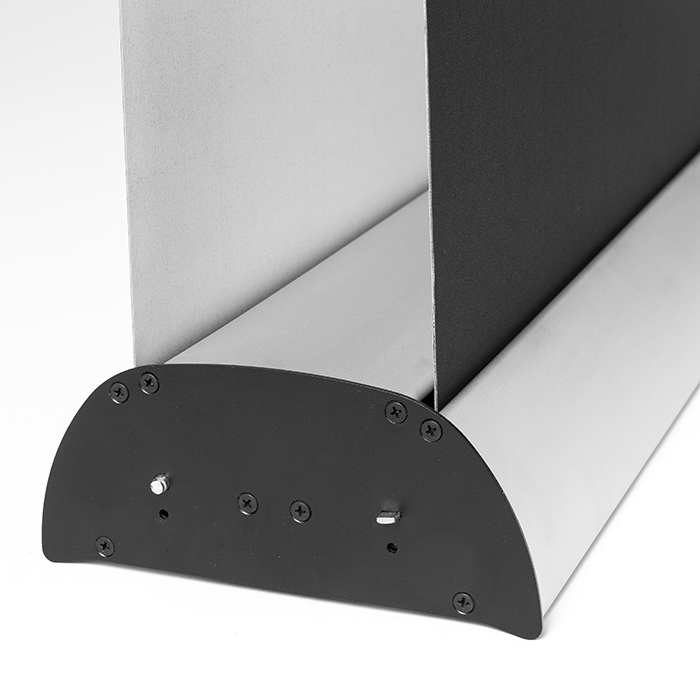 Pied du rollup en aluminium sans pied pivotant : moins encombrant Pied du rollup en aluminium sans pied pivotant : moins encombrant