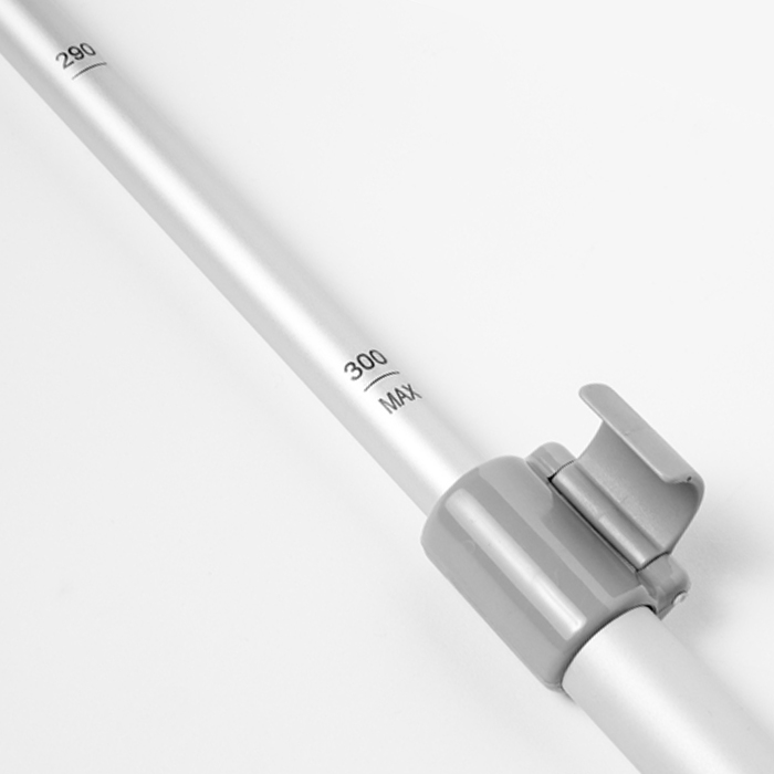 Totem rollup XL, son mat télescopique est reperé Totem rollup XL, son mat télescopique est reperé